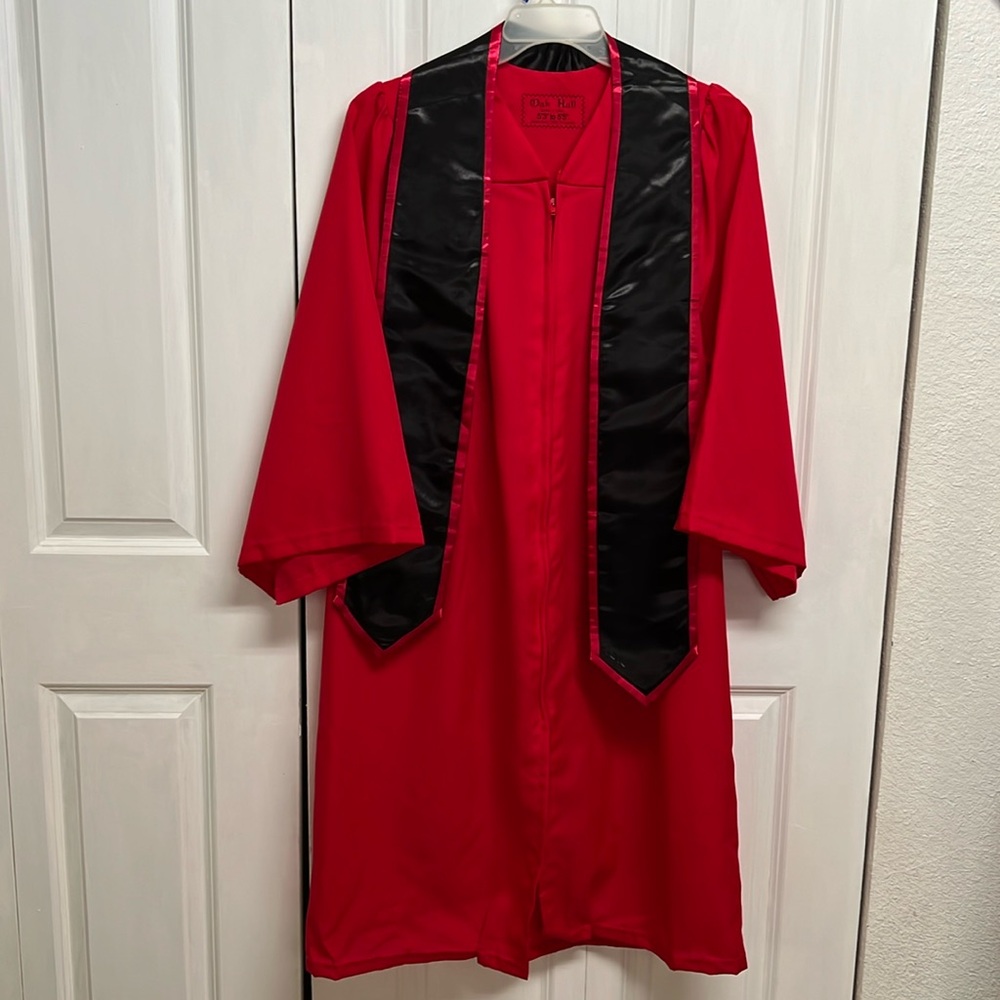 Oak Hall Red Graduation Cap & Gown with Red Black Satin Shaw Size 5’3 to 5’5